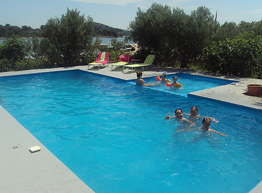 Pool Villa Petra